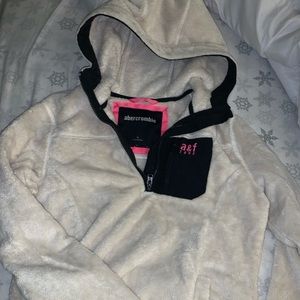 Abercrombie fuzzy zip up!